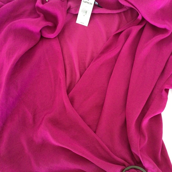 EXPRESS FAUX WRAP PINK BLOUSE NWT MEDIUM - Picture 11 of 12
